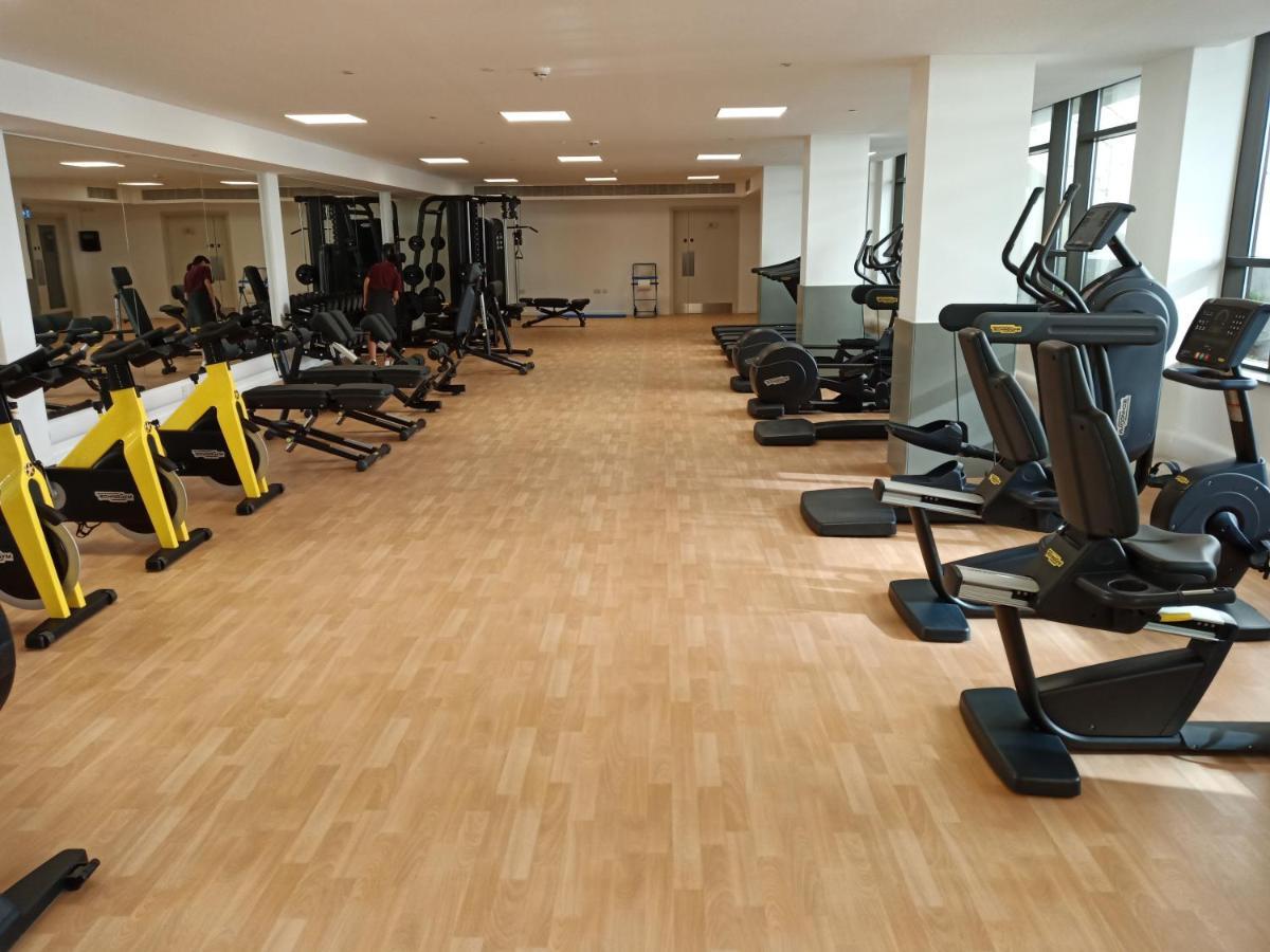 Kings Wharf Quay29 - Large Studio Apartment With 3 Pools - Gym - Rock Views - Holiday And Short Let Apartments In Гибралтар Экстерьер фото